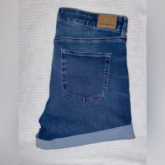 Women’s American Eagle The Dream Short High-Waisted Midi Jean Shorts size 8 - Picture 14 of 16